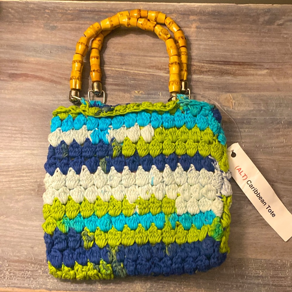NWT crochet handbag with bamboo handles